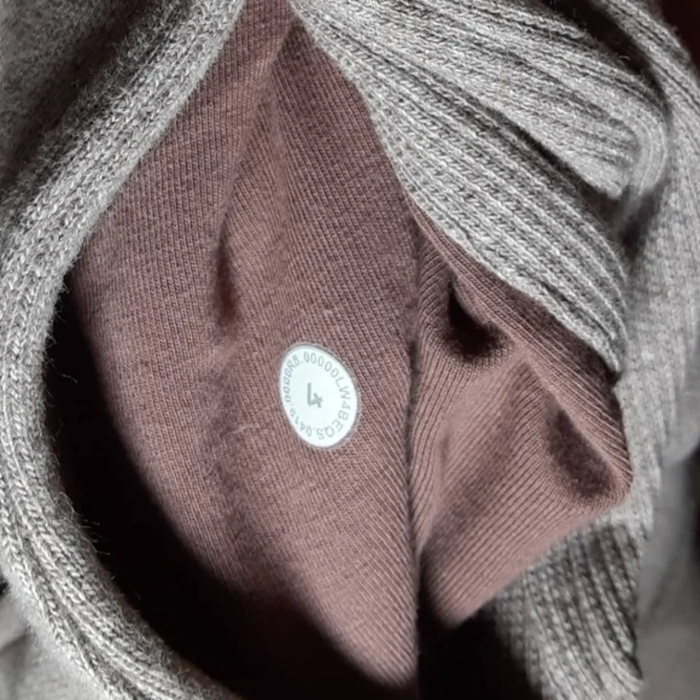 Lululemon Activewear Sweatshirt/Jacket